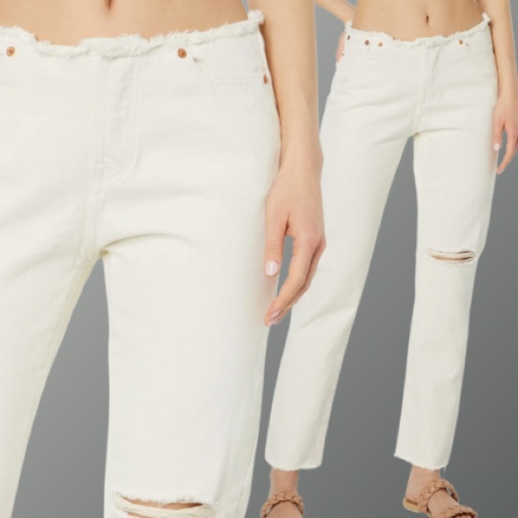 NWT Levi's Women's Ripped Waist Wedgie Jeans - Picture 3 of 9